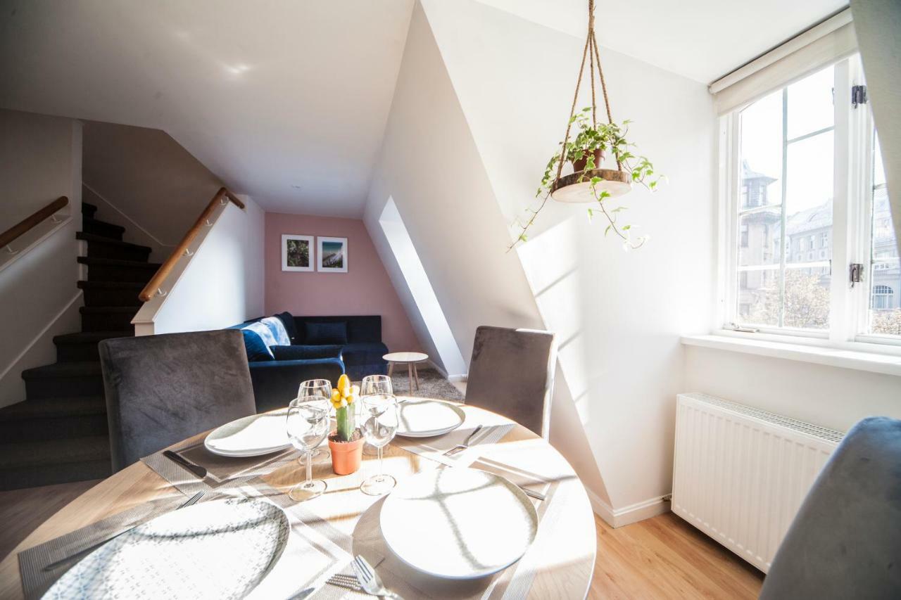 2 Level Apartments In Old Town Riga Esterno foto