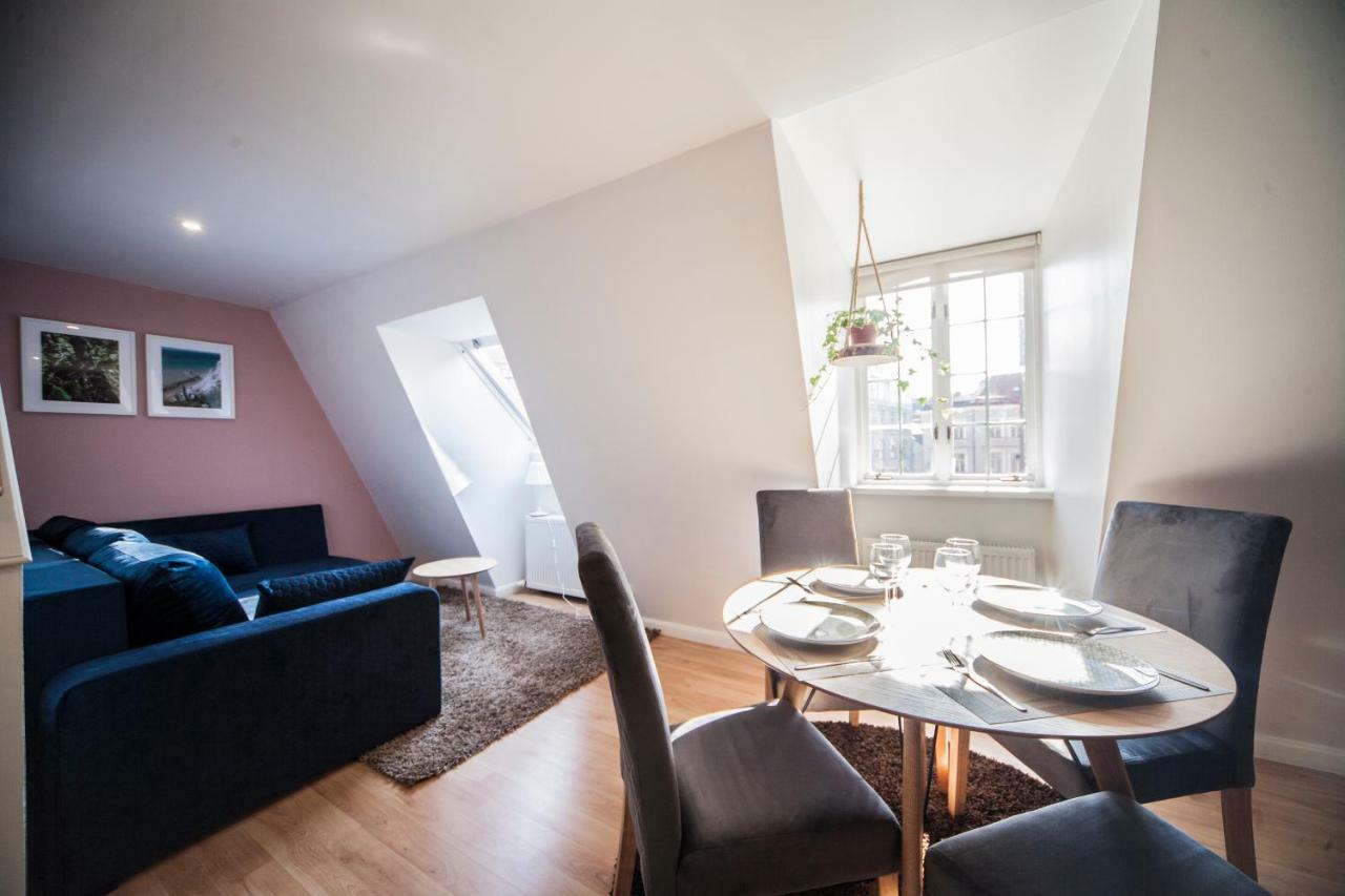 2 Level Apartments In Old Town Riga Esterno foto